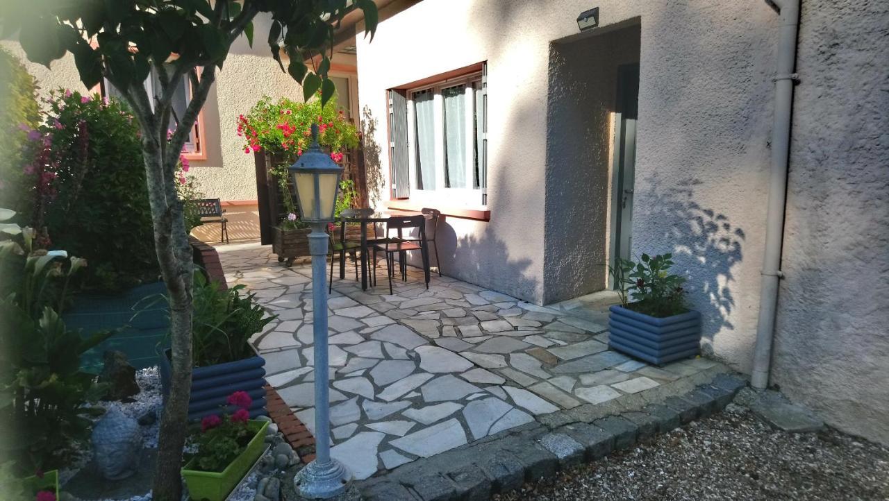 4 Rue Guy De Maupassant Apartment Valmont  Екстериор снимка